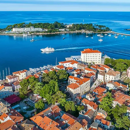 In 10 * Poreč